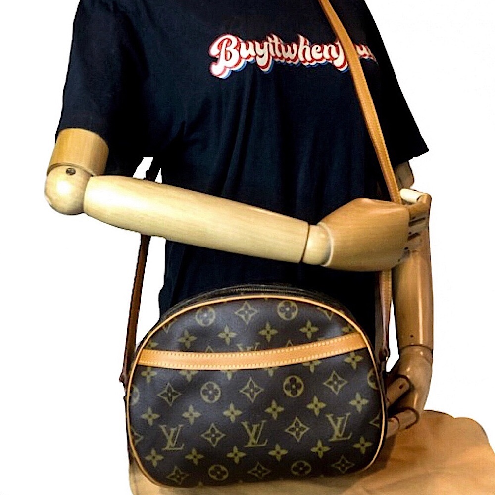 LOUIS VUITTON Monogram Blois Crossbody Shoulder Bag COMES WITH: LV Dust Bag, COA - Picture 6 of 17